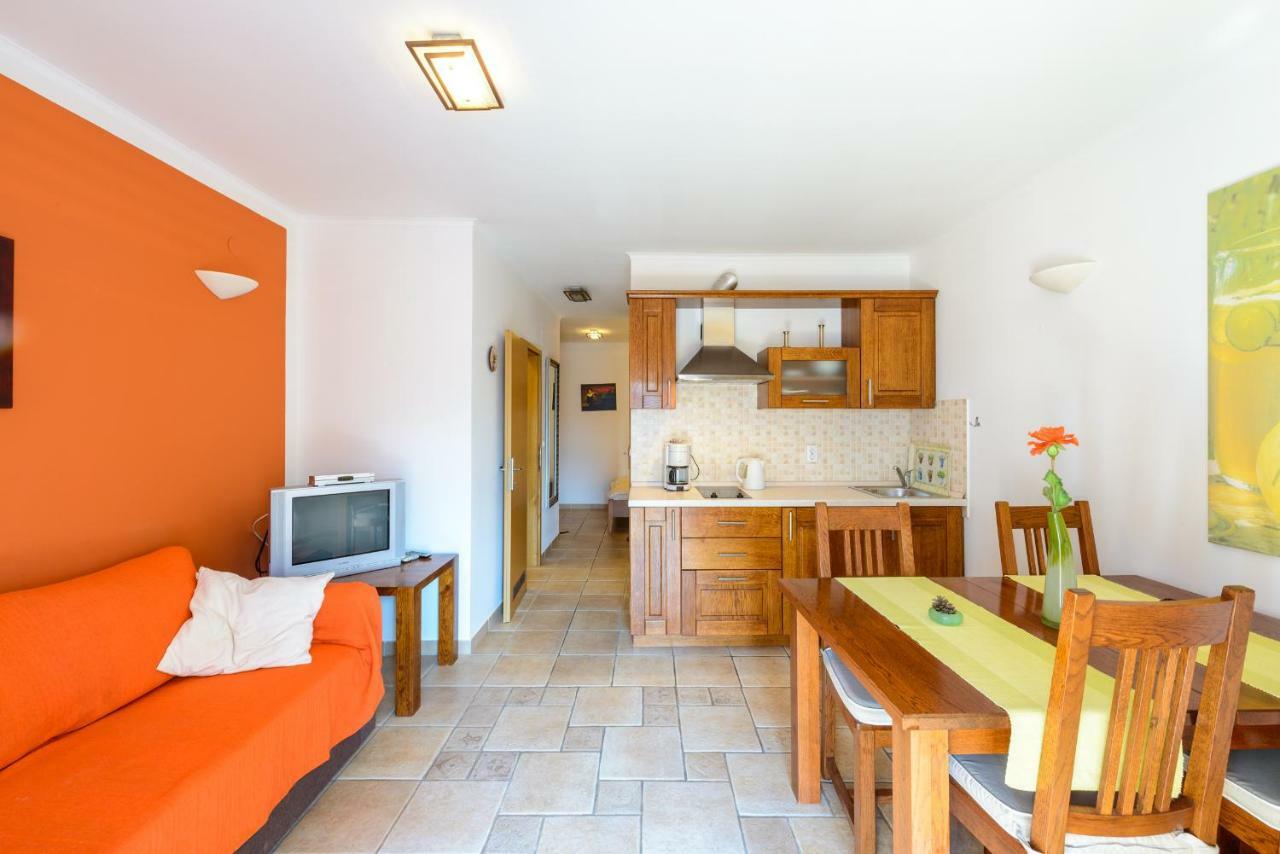 Apartments Petar ツァヴタット エクステリア 写真