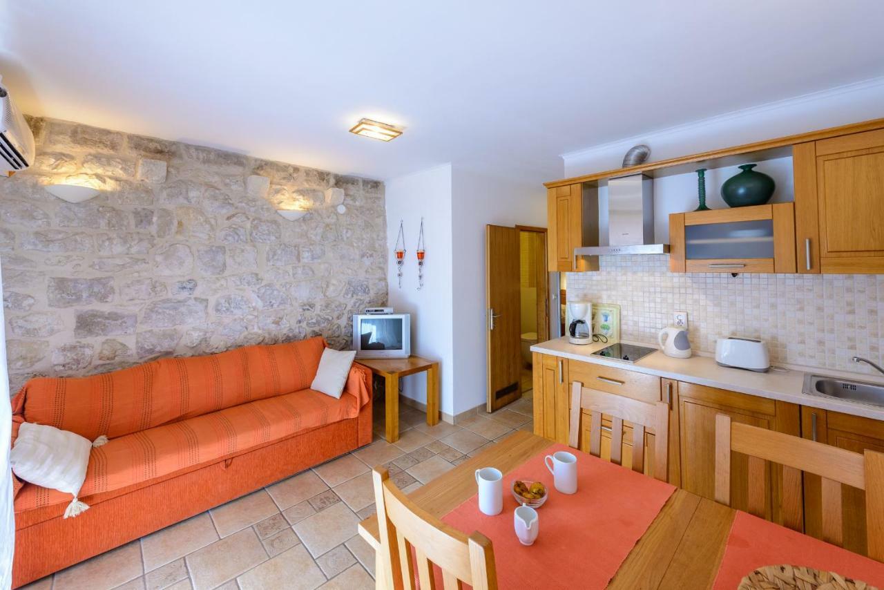 Apartments Petar ツァヴタット エクステリア 写真